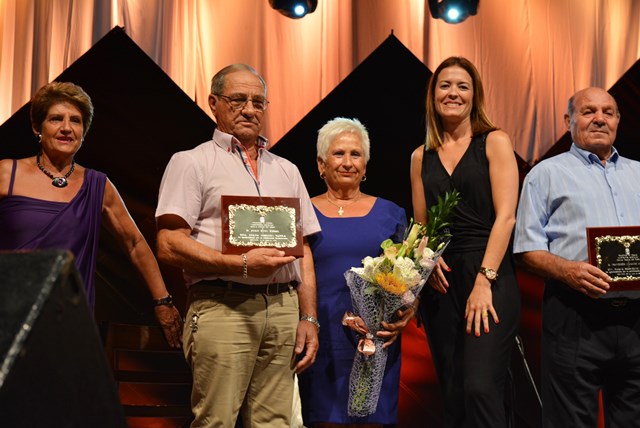 Águilas rinde homenaje a sus mayores con la gala del Día del Abuelo