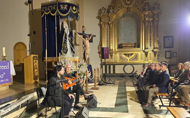 Antonio “El Turry” pone al público en pie en el XX Certamen Nacional de Saetas “Villa de Águilas”