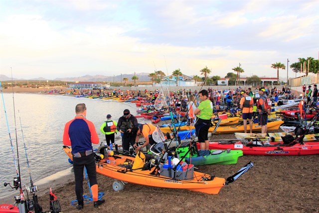  Águilas acoge este fin de semana el II Campeonato Nacional de Pesca en Kayac 