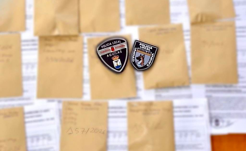 La unidad canina de la Policía Local participa por vez primera en los Carnavales de Águilas