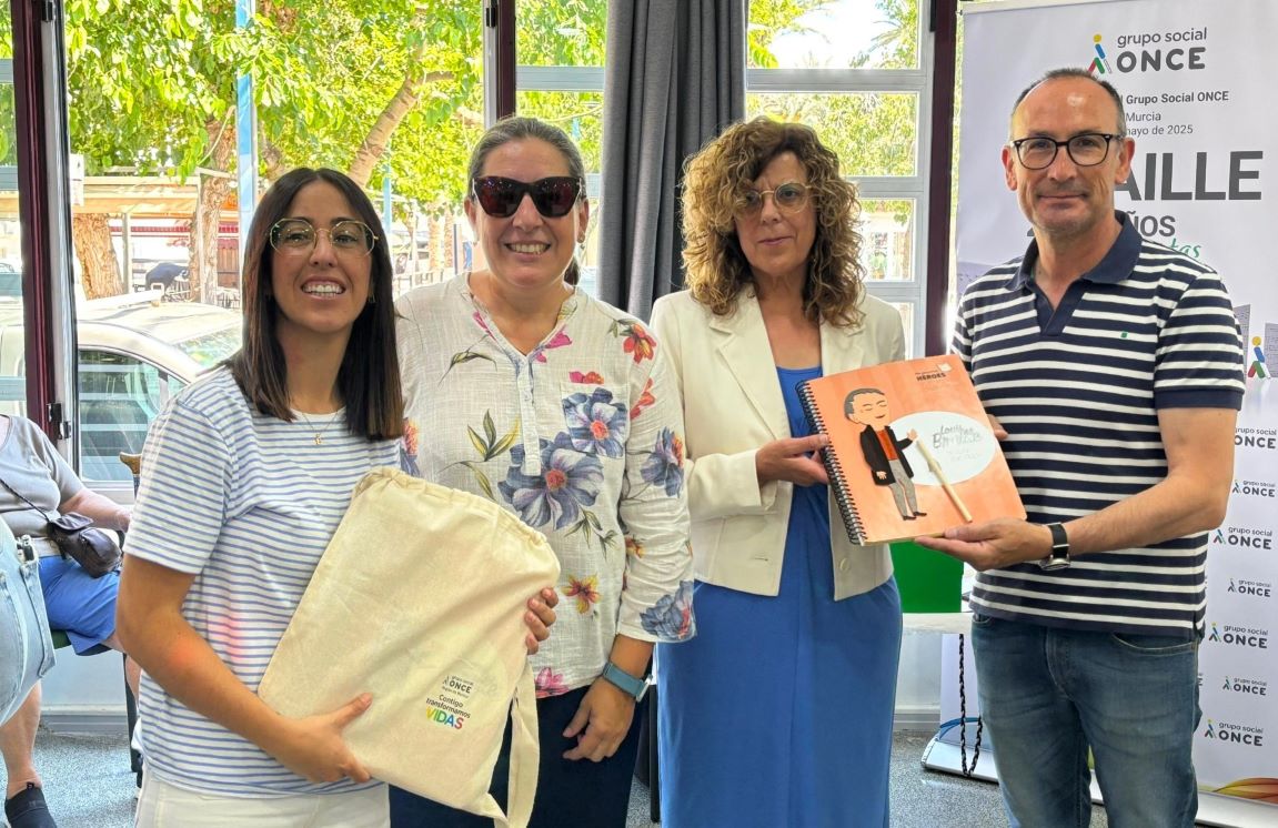 Fundación ONCE conmemora los 200 años del sistema braille