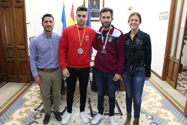 Javier Robles y Fran Miras consiguen importantes premios en diferentes modalidades de deportes náuticos